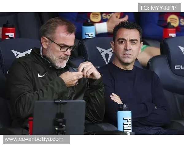 欧冠前夕拉波尔塔与弗里克会见莱万经纪人扎哈维探讨未来合作