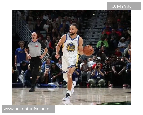 勇士半场领先太阳19分穆迪库里合力发威布克独撑球队